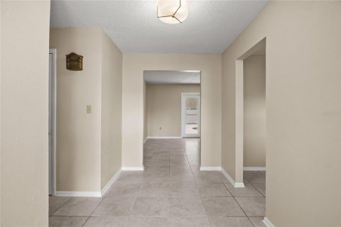 Villa ou maison à vendre à Lakeland, Floride: 4 chambres, 206.99 m2 № 2151960 - photo 14