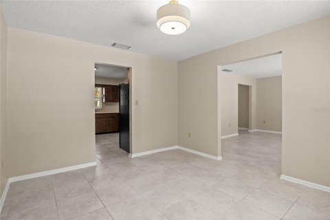 Villa ou maison à vendre à Lakeland, Floride: 4 chambres, 206.99 m2 № 2151960 - photo 20