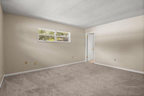 Villa ou maison à vendre à Lakeland, Floride: 4 chambres, 206.99 m2 № 2151960 - photo 22
