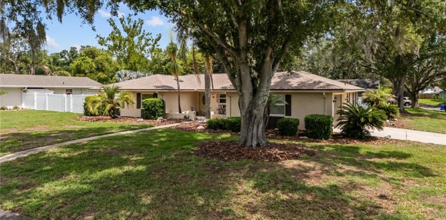 Villa ou maison à Lakeland, Floride 4 chambres, 206.99 m2 № 2151960