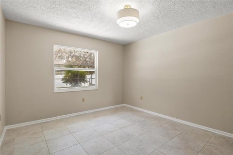Villa ou maison à vendre à Lakeland, Floride: 4 chambres, 206.99 m2 № 2151960 - photo 19