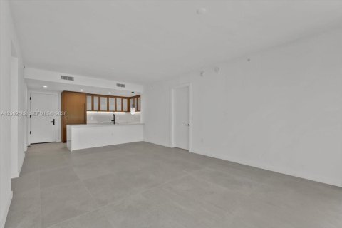 Copropriété à louer à Miami, Floride: 3 chambres, 153.47 m2 № 2348479 - photo 5