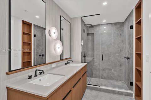 Copropriété à louer à Miami, Floride: 3 chambres, 153.47 m2 № 2348479 - photo 12