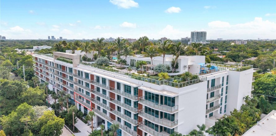 Condo à Miami, Floride, 3 chambres № 2348479