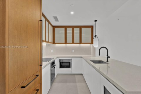 Copropriété à louer à Miami, Floride: 3 chambres, 153.47 m2 № 2348479 - photo 6
