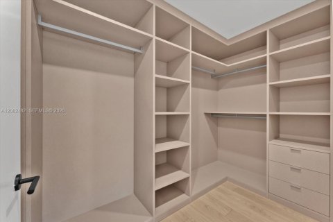 Copropriété à louer à Miami, Floride: 3 chambres, 153.47 m2 № 2348479 - photo 11