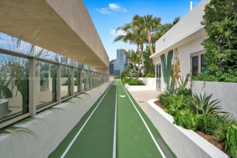 Copropriété à louer à Miami, Floride: 3 chambres, 153.47 m2 № 2348479 - photo 17