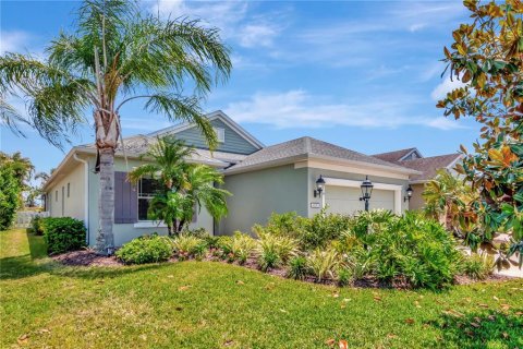 Casa en venta en Bradenton, Florida, 3 dormitorios, 198.44 m2 № 1643397 - foto 1