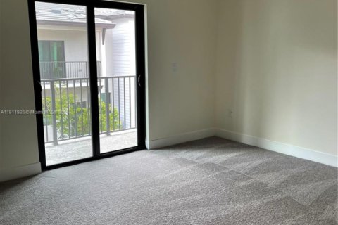 Купить таунхаус в Дорал, Флорида 3 спальни, 149.57м2, № 1967649 - фото 9