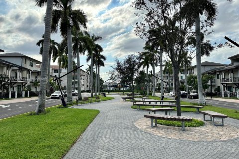 Купить таунхаус в Дорал, Флорида 3 спальни, 149.57м2, № 1967649 - фото 4