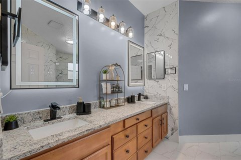 Villa ou maison à vendre à Orlando, Floride: 5 chambres, 338.91 m2 № 1913573 - photo 28