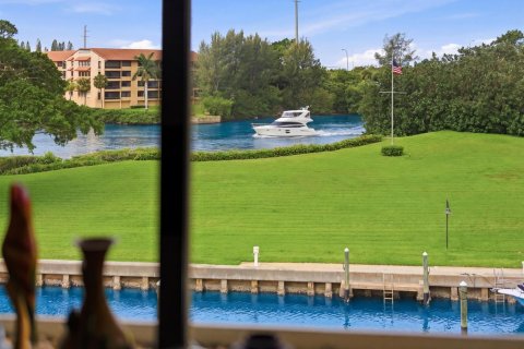 Condo in North Palm Beach, Florida, 3 bedrooms  № 2147118 - photo 15