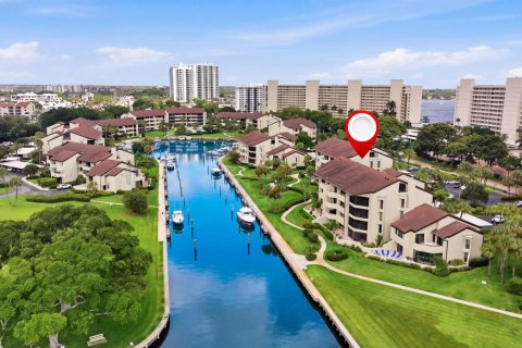 Condo in North Palm Beach, Florida, 3 bedrooms  № 2147118 - photo 4