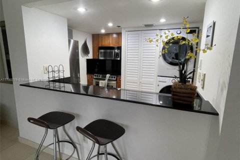 Condominio en venta en Miami, Florida, 2 dormitorios, 88.26 m2 № 1741558 - foto 16