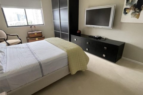 Condominio en venta en Miami, Florida, 2 dormitorios, 88.26 m2 № 1741558 - foto 11