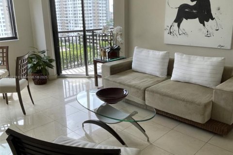 Condominio en venta en Miami, Florida, 2 dormitorios, 88.26 m2 № 1741558 - foto 1