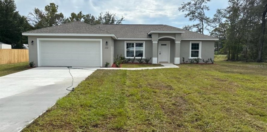 Casa en Citrus Springs, Florida 3 dormitorios, 142.14 m2 № 1917808