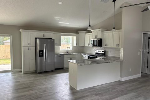 Casa en venta en Citrus Springs, Florida, 3 dormitorios, 142.14 m2 № 1917808 - foto 14