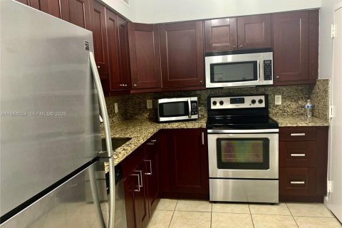 Condominio en venta en Hallandale Beach, Florida, 1 dormitorio, 80.82 m2 № 2048572 - foto 7