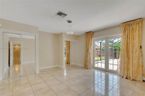 Casa en alquiler en Cutler Bay, Florida, 4 dormitorios, 173.26 m2 № 2009588 - foto 11