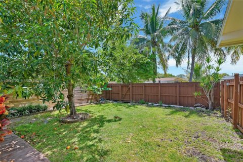 Casa en alquiler en Cutler Bay, Florida, 4 dormitorios, 173.26 m2 № 2009588 - foto 24