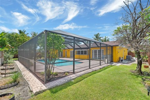 Casa en alquiler en Cutler Bay, Florida, 4 dormitorios, 173.26 m2 № 2009588 - foto 23