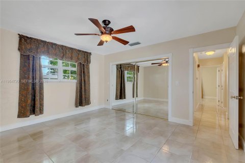 Casa en alquiler en Cutler Bay, Florida, 4 dormitorios, 173.26 m2 № 2009588 - foto 19