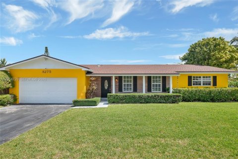 Casa en Cutler Bay, Florida 4 dormitorios, 173.26 m2 № 2009588