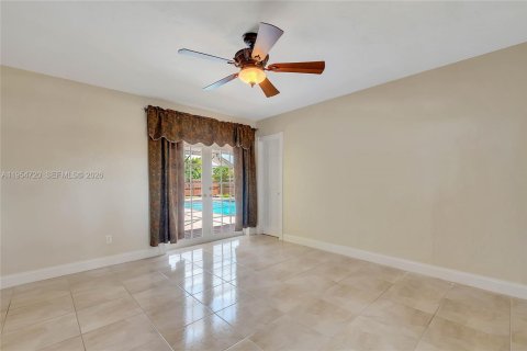 Casa en alquiler en Cutler Bay, Florida, 4 dormitorios, 173.26 m2 № 2009588 - foto 15