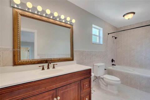Casa en alquiler en Cutler Bay, Florida, 4 dormitorios, 173.26 m2 № 2009588 - foto 26