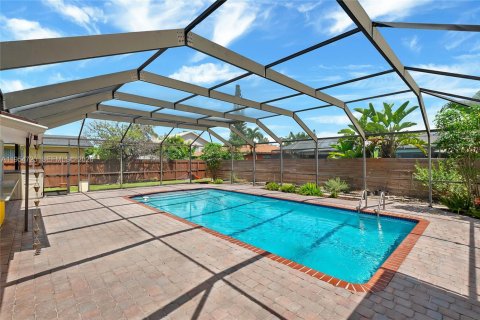 Casa en alquiler en Cutler Bay, Florida, 4 dormitorios, 173.26 m2 № 2009588 - foto 22