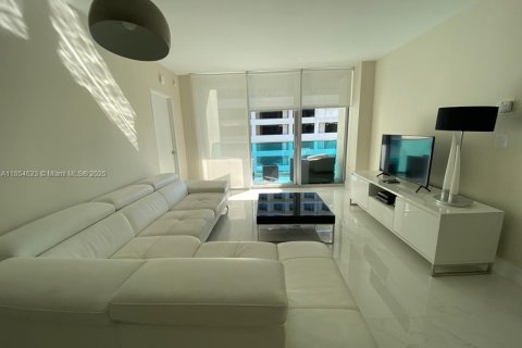 Condo à Hollywood, Floride, 2 chambres  № 2077290