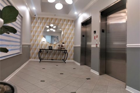 Copropriété à louer à Miami Beach, Floride: 2 chambres, 87.33 m2 № 2257182 - photo 12