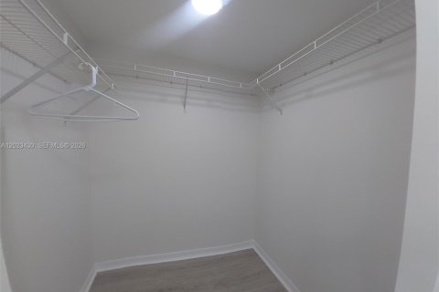 Copropriété à louer à Miami Beach, Floride: 2 chambres, 87.33 m2 № 2257182 - photo 9