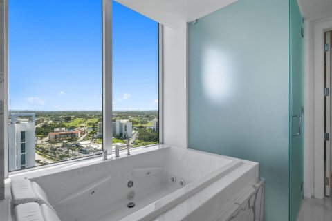 Copropriété à vendre à North Palm Beach, Floride: 4 chambres, 241.73 m2 № 2431455 - photo 19