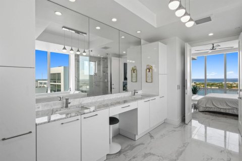 Copropriété à vendre à North Palm Beach, Floride: 4 chambres, 241.73 m2 № 2431455 - photo 23