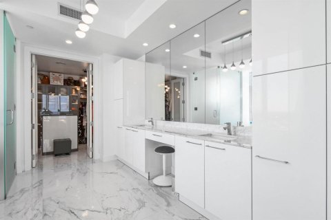 Copropriété à vendre à North Palm Beach, Floride: 4 chambres, 241.73 m2 № 2431455 - photo 22