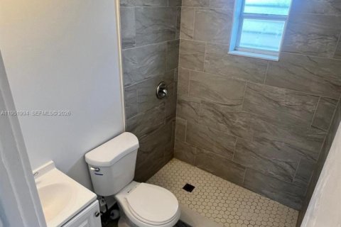 House in Miami, Florida 3 bedrooms, 90.3 sq.m. № 2006111 - photo 7