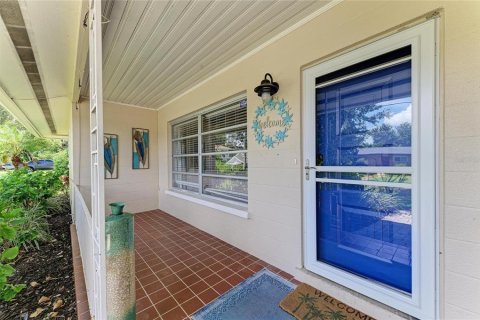 House in Bradenton, Florida 3 bedrooms, 171.03 sq.m. № 2324024 - photo 5