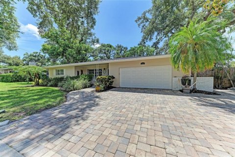 House in Bradenton, Florida 3 bedrooms, 171.03 sq.m. № 2324024 - photo 2