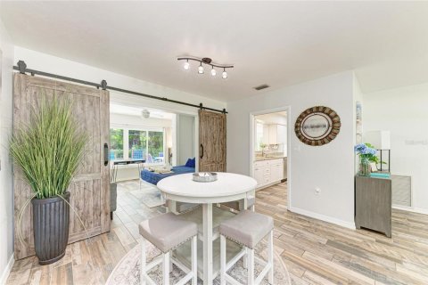 House in Bradenton, Florida 3 bedrooms, 171.03 sq.m. № 2324024 - photo 11