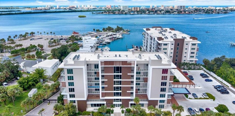 Condo à Clearwater, Floride, 3 chambres  № 2408372
