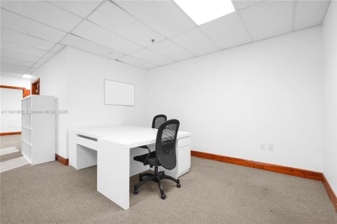 Commercial property in North Miami, Florida № 1836221 - photo 22