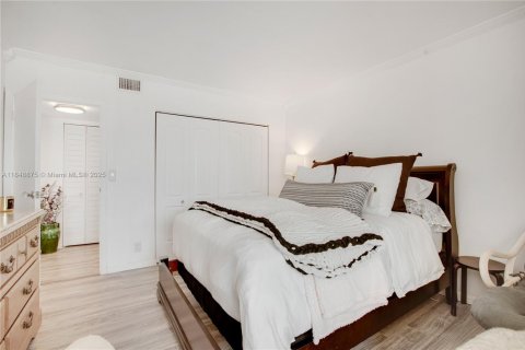 Condominio en venta en Aventura, Florida, 2 dormitorios, 121.98 m2 № 1962060 - foto 16