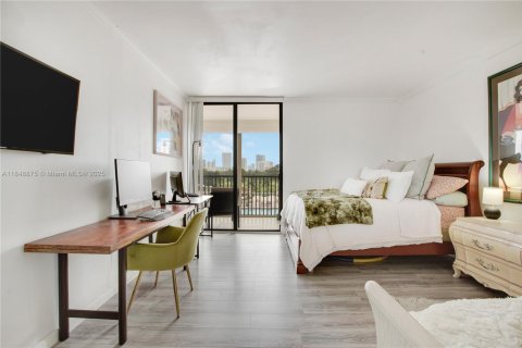 Condominio en venta en Aventura, Florida, 2 dormitorios, 121.98 m2 № 1962060 - foto 9