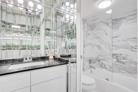 Condominio en venta en Aventura, Florida, 2 dormitorios, 121.98 m2 № 1962060 - foto 11