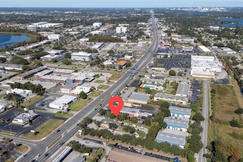 Immobilier commercial à louer à Orlando, Floride: 292.64 m2 № 2108465 - photo 8