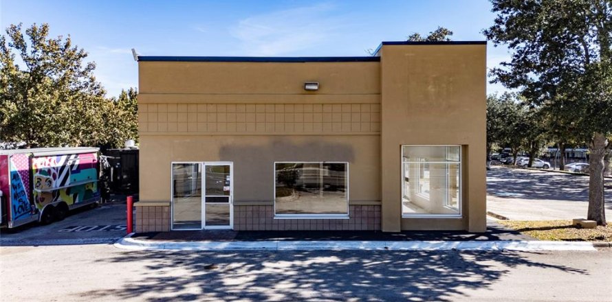 Immobilier commercial à Orlando, Floride 292.64 m2 № 2108465