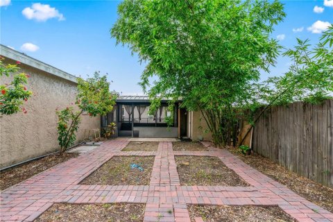 Casa en venta en Tampa, Florida, 3 dormitorios, 101.08 m2 № 1803766 - foto 24