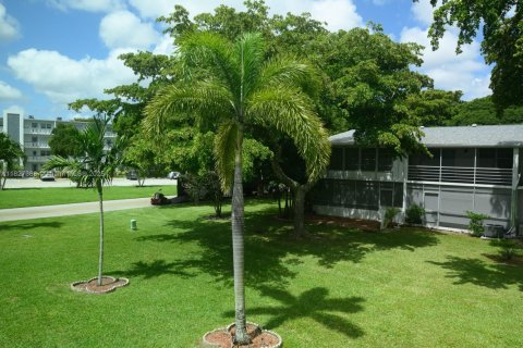 Condo in Deerfield Beach, Florida, 1 bedroom  № 1799218 - photo 16